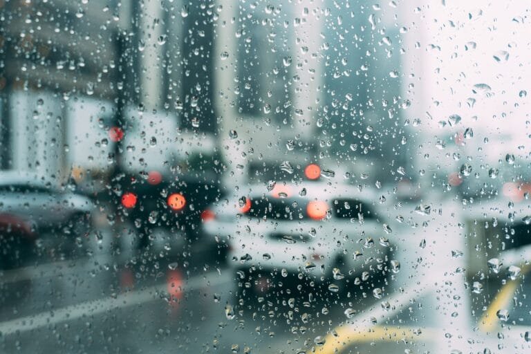 Photo by Pexels - NewsOk glass window, wet, rain