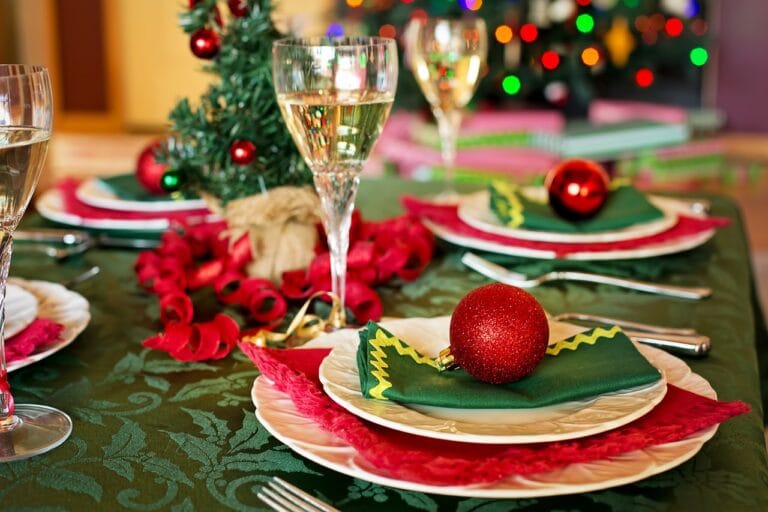 Photo by JillWellington - NewsOk christmas table, christmas dinner, christmas dinner setting