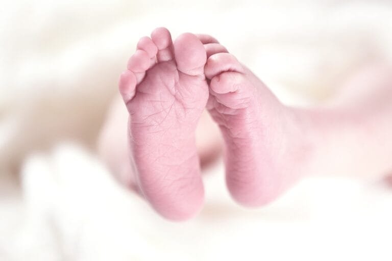 Photo by Rainer_Maiores - NewsOk baby, feet, toes