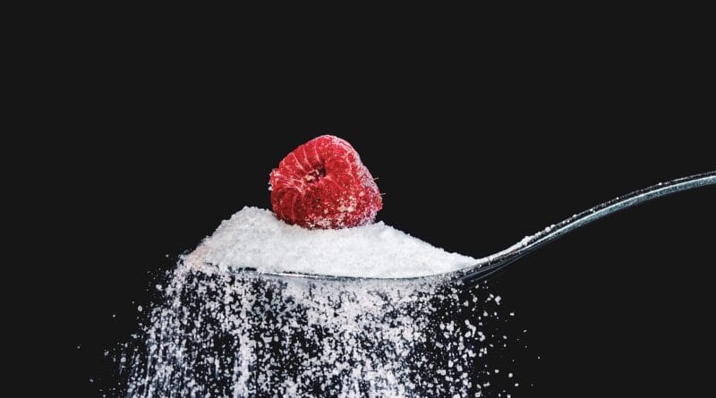 raspberry, sugar, spoon