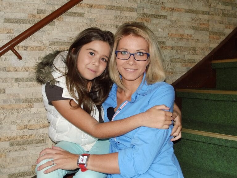 Photo by marcisim - NewsOk woman, girl, child, parent-child, love, mum, parent, everlasting love, mother, parents, feeling, confidence, parent, parent, mother, mother, parents, parents, parents, parents, parents