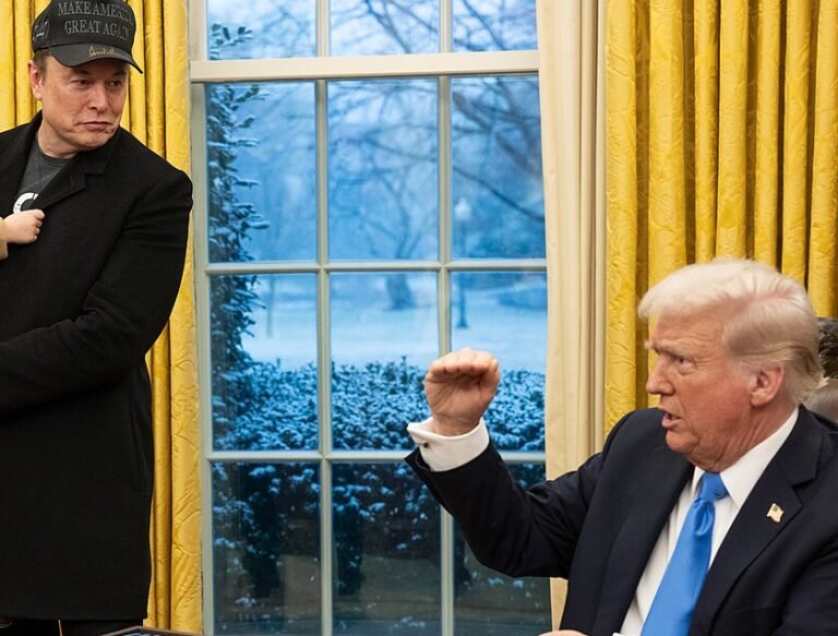 President_Donald_Trump_with_reporters_Elon_Musk_and_X_Æ_A-Xii_in_the_White_House_Oval_Office_on_February_11_2025 - NewsOk Trump_Musk
