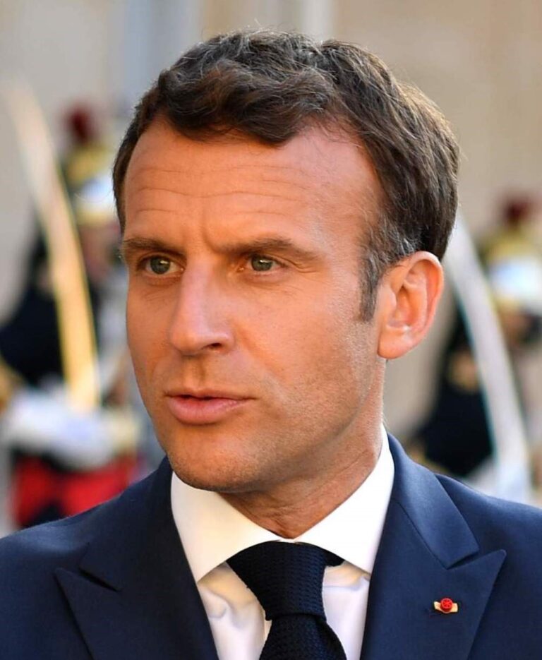 Macron_pb - NewsOk
