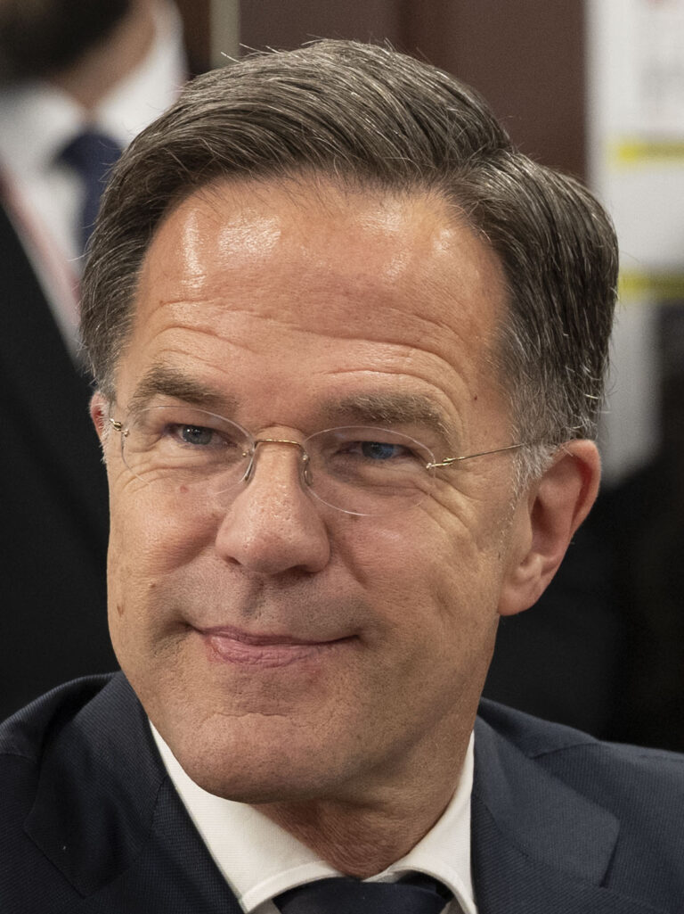 Mark_Rutte_2025_cropped - NewsOk