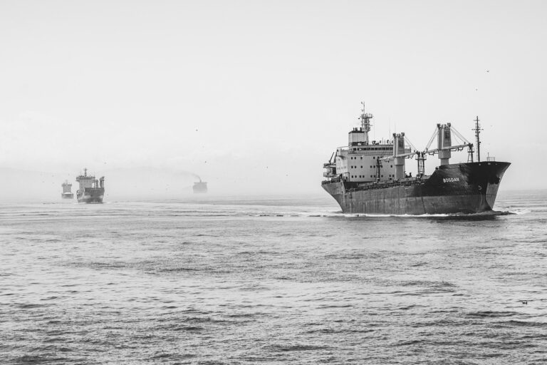 ships-6291071_1280 - NewsOk