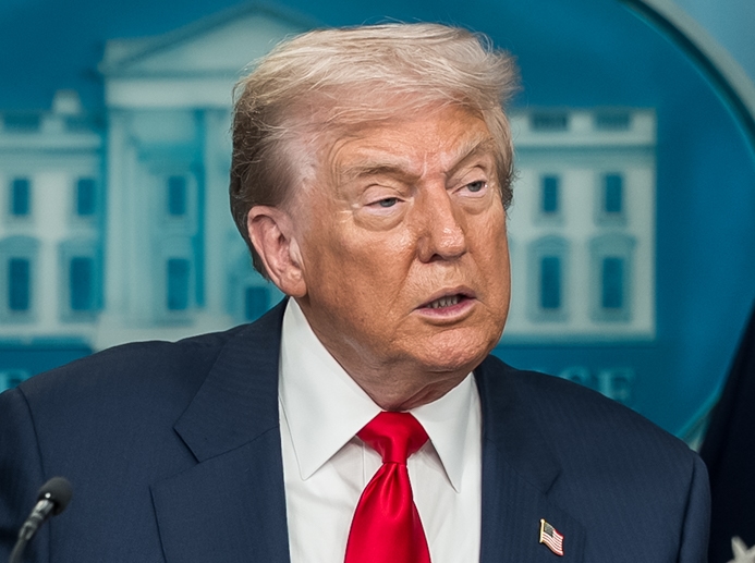 Trump_pb - NewsOk