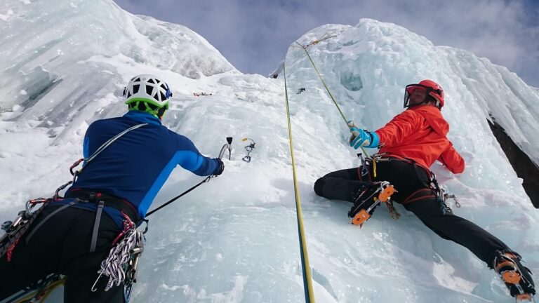 ice-climbing-pixabay - NewsOk