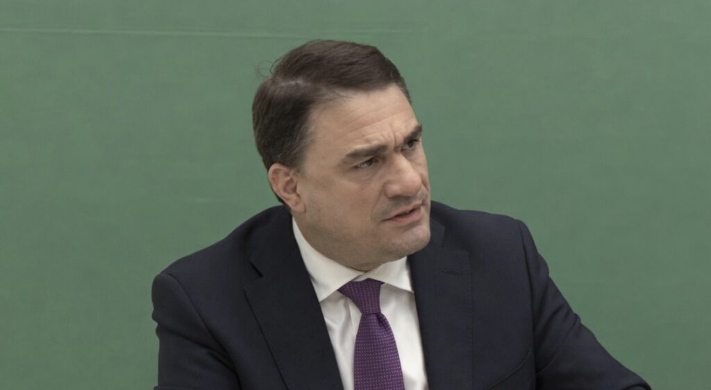 ΠΑΣΟΚ: Πυρά Τσουκαλά στο Μαξίμου για τον πήχη του 25%