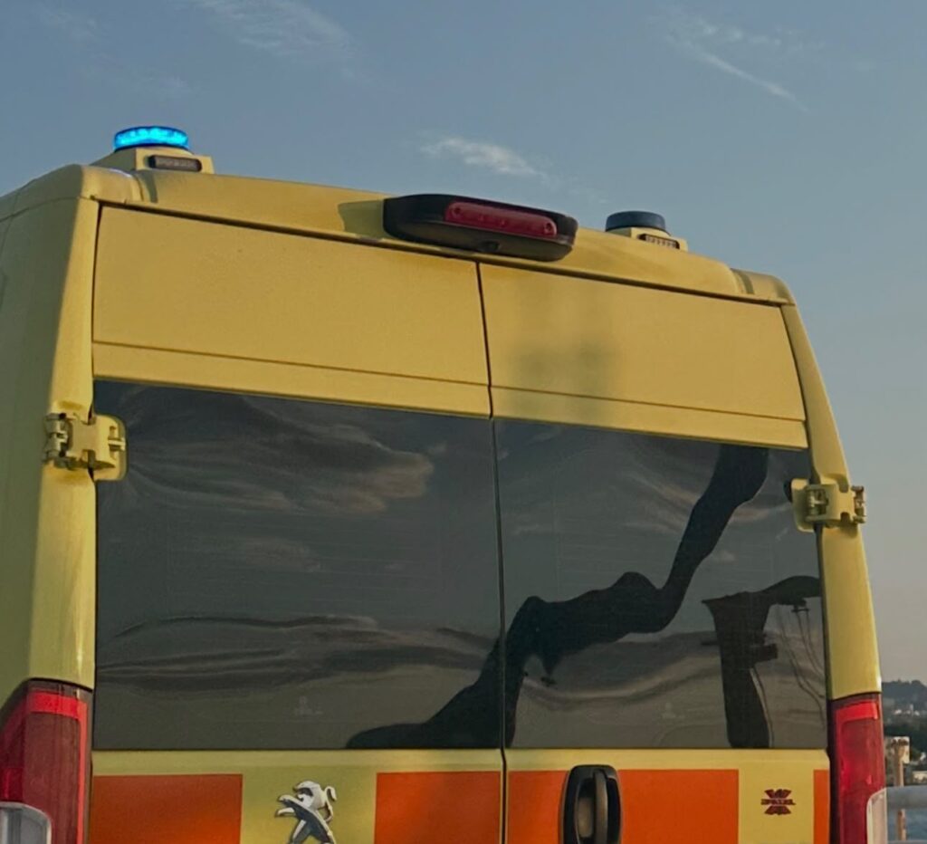 Καλαμαριά: Αυτοκίνητο παρέσυρε ανήλικο έξω από σχολείο – Μεταφέρθηκε στο Ιπποκράτειο